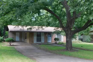 1400 Berkshire Dr, Austin, TX 78723 - Photo 1