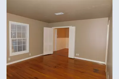1400 Berkshire Drive, Austin, TX 78723 - Photo 7