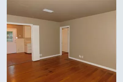 1400 Berkshire Drive, Austin, TX 78723 - Photo 3