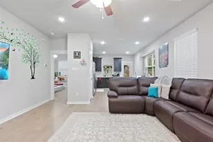 1519 Fenton Hl Dr, Leander, TX 78641 - Photo 5
