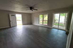 1284 Beaver Lake Dr, Caldwell, TX 77836 - Photo 11