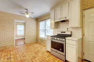 1408 W 47th St, Austin, TX 78756 - Photo 13