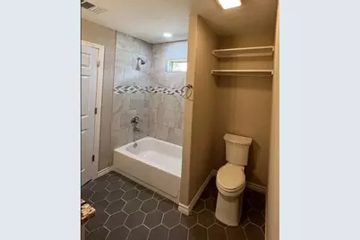 709 W Evans Street, Hearne, TX 77859 - Photo 7