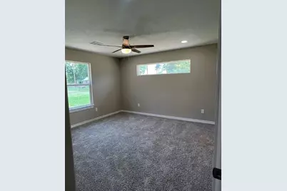 709 W Evans Street, Hearne, TX 77859 - Photo 5