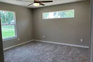 709 W Evans St, Hearne, TX 77859 - Photo 5