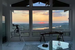 5924 Lookout Mountain Dr, Austin, TX 78731 - Photo 1