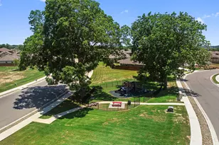 208 Trailside Ln, Bastrop, TX 78602 - Photo 35