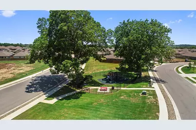 208 Trailside Lane, Bastrop, TX 78602 - Photo 35