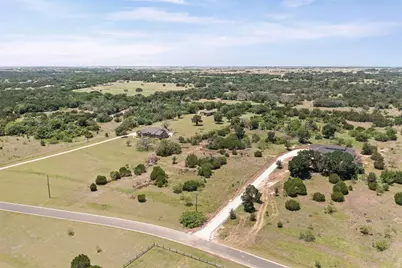 117 Stonehouse Drive, Liberty Hill, TX 78642 - Photo 5