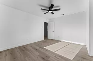 10912 Hillside Oak Ln, Austin, TX 78750 - Photo 13