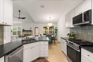 8202 Cache Dr, Austin, TX 78749 - Photo 15