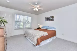 1410 E 3rd St, Georgetown, TX 78626 - Photo 19