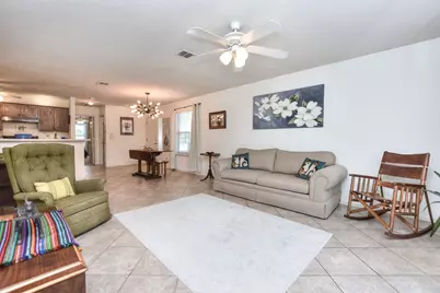 1410 E 3rd Street, Georgetown, TX 78626 - Photo 5