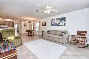 1410 E 3rd St, Georgetown, TX 78626 - Photo 5