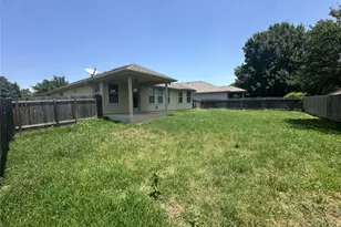 7714 Squirrel Hollow Dr, Georgetown, TX 78628 - Photo 17