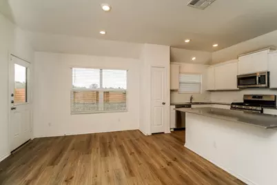 341 Madrid Street, Kyle, TX 78640 - Photo 9