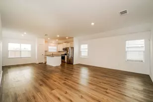 341 Madrid St, Kyle, TX 78640 - Photo 7