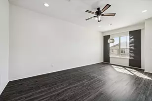 2105 Town Centre Dr, Round Rock, TX 78664 - Photo 11
