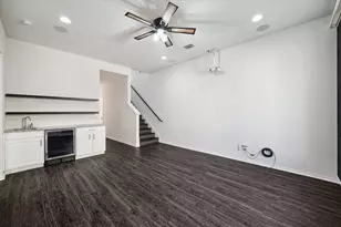 2105 Town Centre Dr, Round Rock, TX 78664 - Photo 3