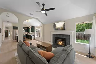 2105 Yaupon Hollow, Round Rock, TX 78664 - Photo 11