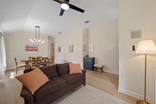 2105 Yaupon Hollow, Round Rock, TX 78664 - Photo 3