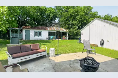 240 W Allen Street, Bartlett, TX 76511 - Photo 35