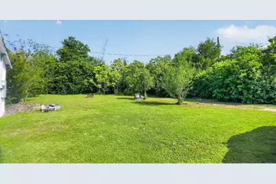 240 W Allen Street, Bartlett, TX 76511 - Photo 37