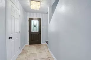 7831 Saddle Run, Schertz, TX 78154 - Photo 3