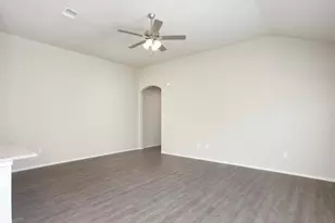 3414 Scott Cir, Seguin, TX 78155 - Photo 9