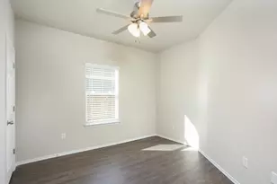 3414 Scott Cir, Seguin, TX 78155 - Photo 7