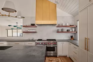 3016 Edgewater Dr, Austin, TX 78733 - Photo 5