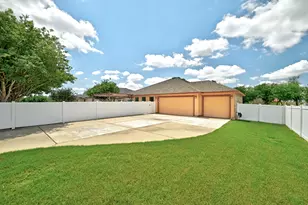 1204 Kingston Lacy Blvd, Pflugerville, TX 78660 - Photo 5