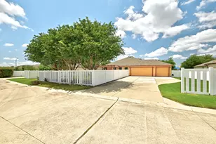 1204 Kingston Lacy Blvd, Pflugerville, TX 78660 - Photo 33