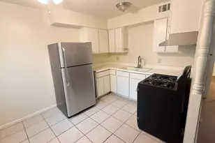 1511 W N Loop Blvd, Austin, TX 78756 - Photo 3