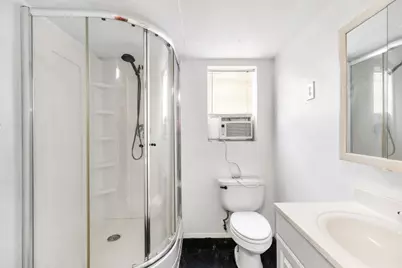 805 N Magnolia Avenue, Luling, TX 78648 - Photo 11