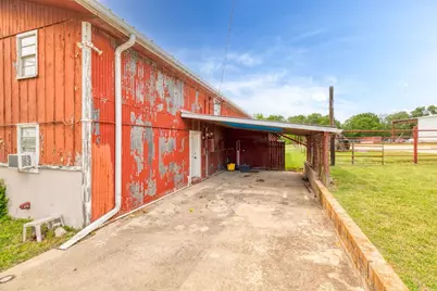 805 N Magnolia Avenue, Luling, TX 78648 - Photo 5