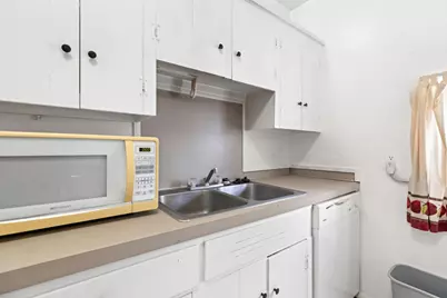 805 N Magnolia Avenue, Luling, TX 78648 - Photo 29