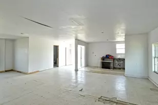 616 S Rockdale St, Lexington, TX 78947 - Photo 11