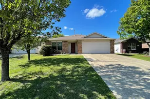 208 Spruce Dr, Kyle, TX 78640 - Photo 1