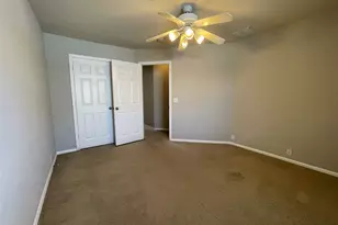 208 Spruce Dr, Kyle, TX 78640 - Photo 11