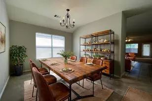 208 Spruce Dr, Kyle, TX 78640 - Photo 3