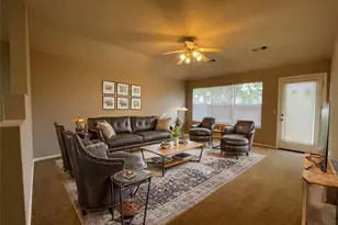 208 Spruce Dr, Kyle, TX 78640 - Photo 7