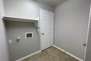 208 Spruce Dr, Kyle, TX 78640 - Photo 23