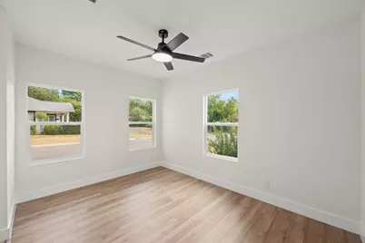 2102 S Church Street, Georgetown, TX 78626 - Photo 21