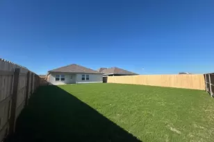 214 Perry Pl, Rockdale, TX 76567 - Photo 7