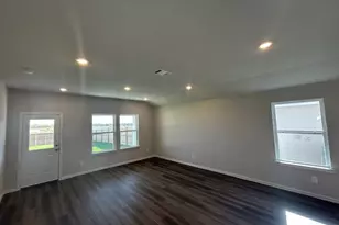 214 Perry Pl, Rockdale, TX 76567 - Photo 5