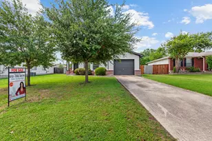 112 James Lin Cir, Kyle, TX 78640 - Photo 3