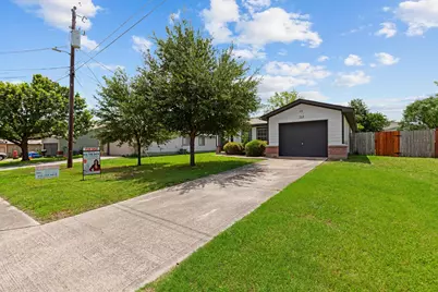 112 James Lin Circle, Kyle, TX 78640 - Photo 1