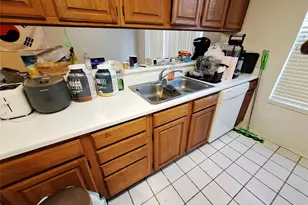 2409 Leon St, Austin, TX 78705 - Photo 9