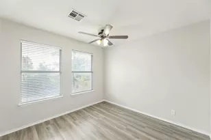 113 Matthew Dr, Hutto, TX 78634 - Photo 17
